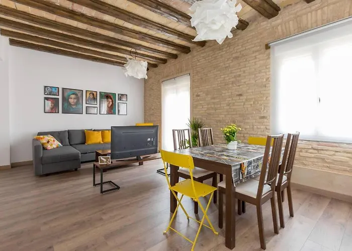 Sb1 - 2 Bedroom In Historic Center Apartamento Saragoça